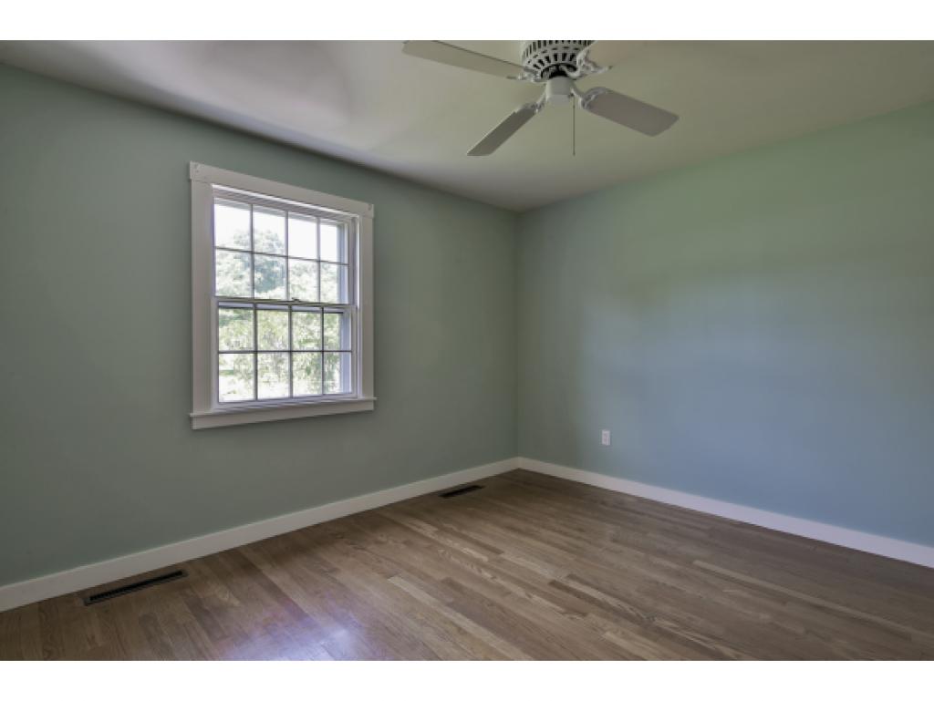 4 Cross Street Amherst, NH 03031 - Photo 12 of 16