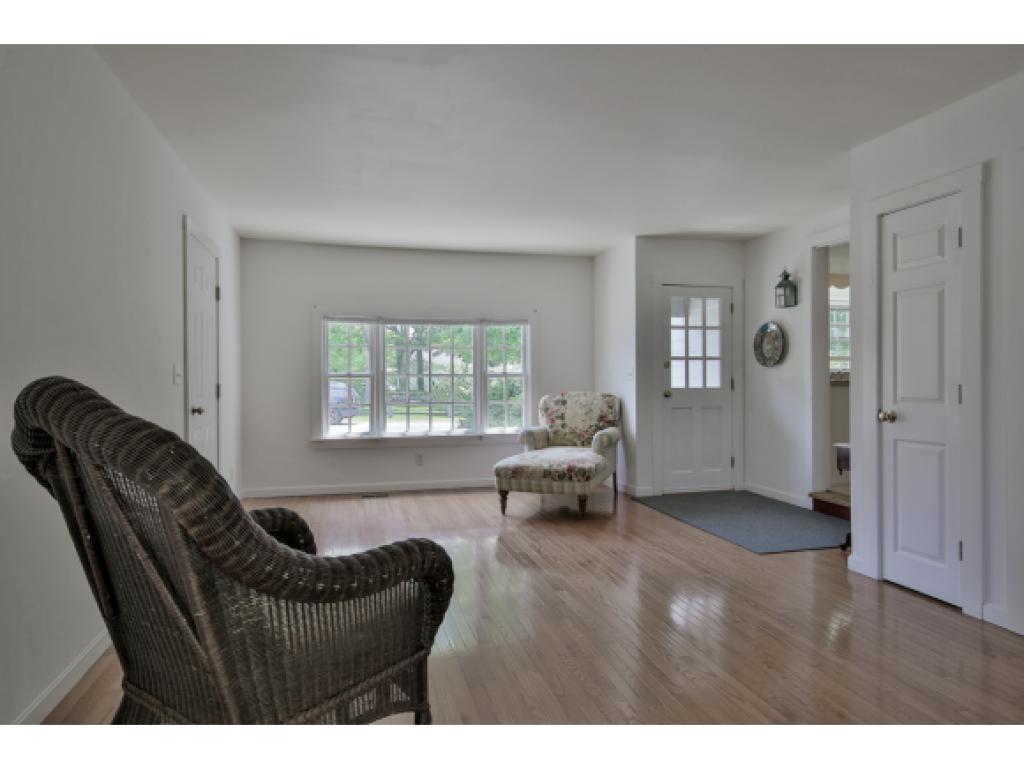 4 Cross Street Amherst, NH 03031 - Photo 7 of 16