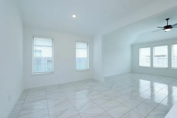 $2,600 | 19243 Palfrey Prairie Trail, Tomball, TX 77377