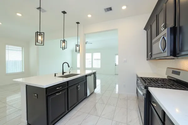 $2,600 | 19243 Palfrey Prairie Trail, Tomball, TX 77377