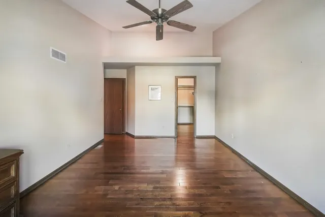 $325,000 | 11238 Cameron Parkway, Orland Park, IL 60467