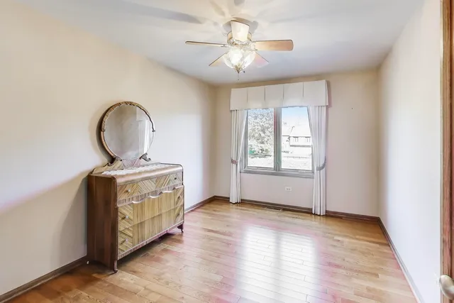 $325,000 | 11238 Cameron Parkway, Orland Park, IL 60467