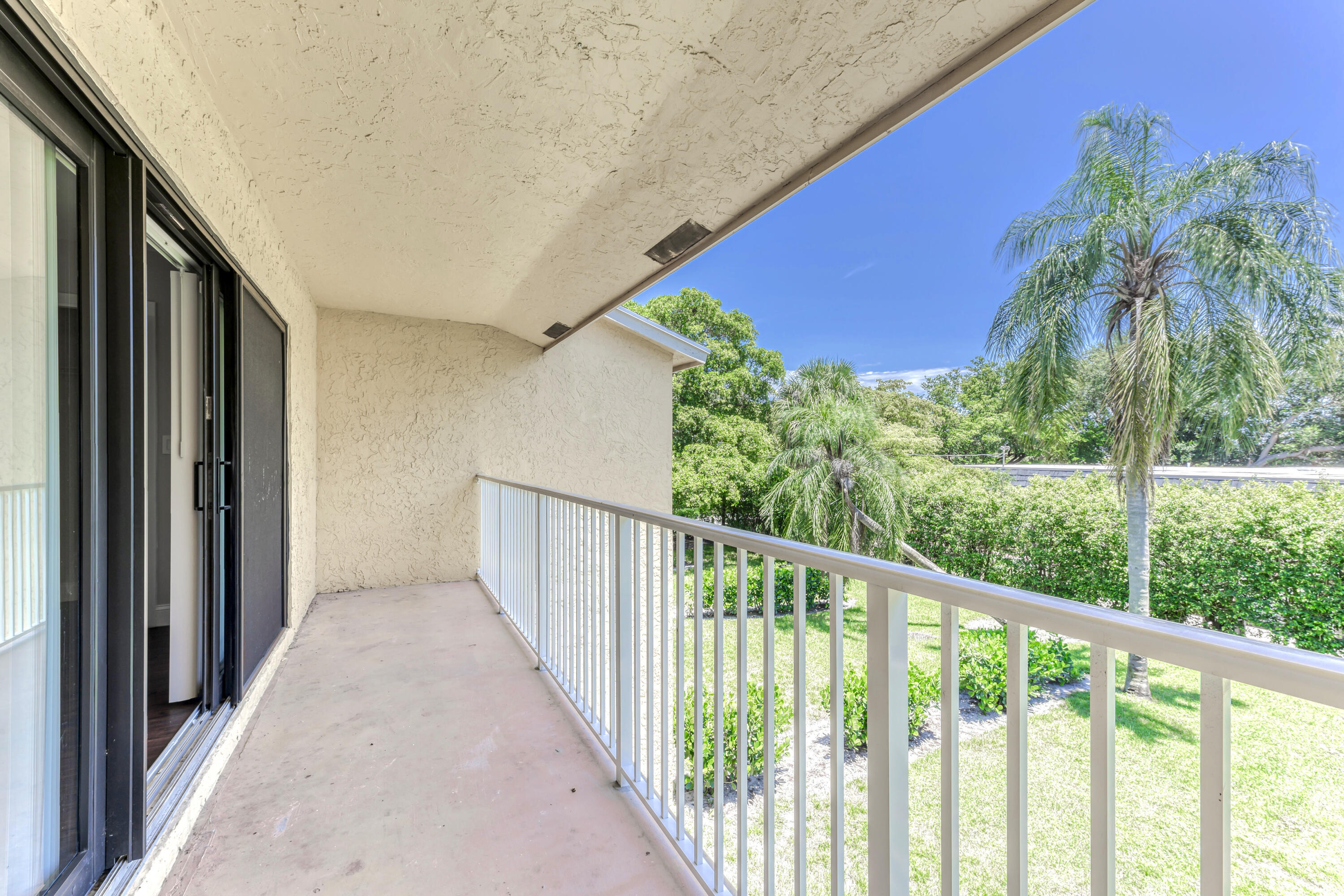 660 Coventry Street, Unit 6 Boca Raton, FL 33487 - Photo 17 of 21 660 coventry-24