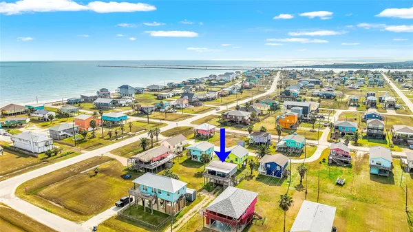 $279,900 | 311 Olive Street, Surfside Beach, TX 77541