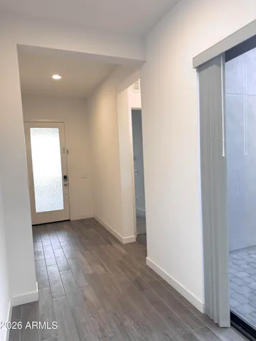 $3,800 | 821 East Monte Way, Phoenix, AZ 85042