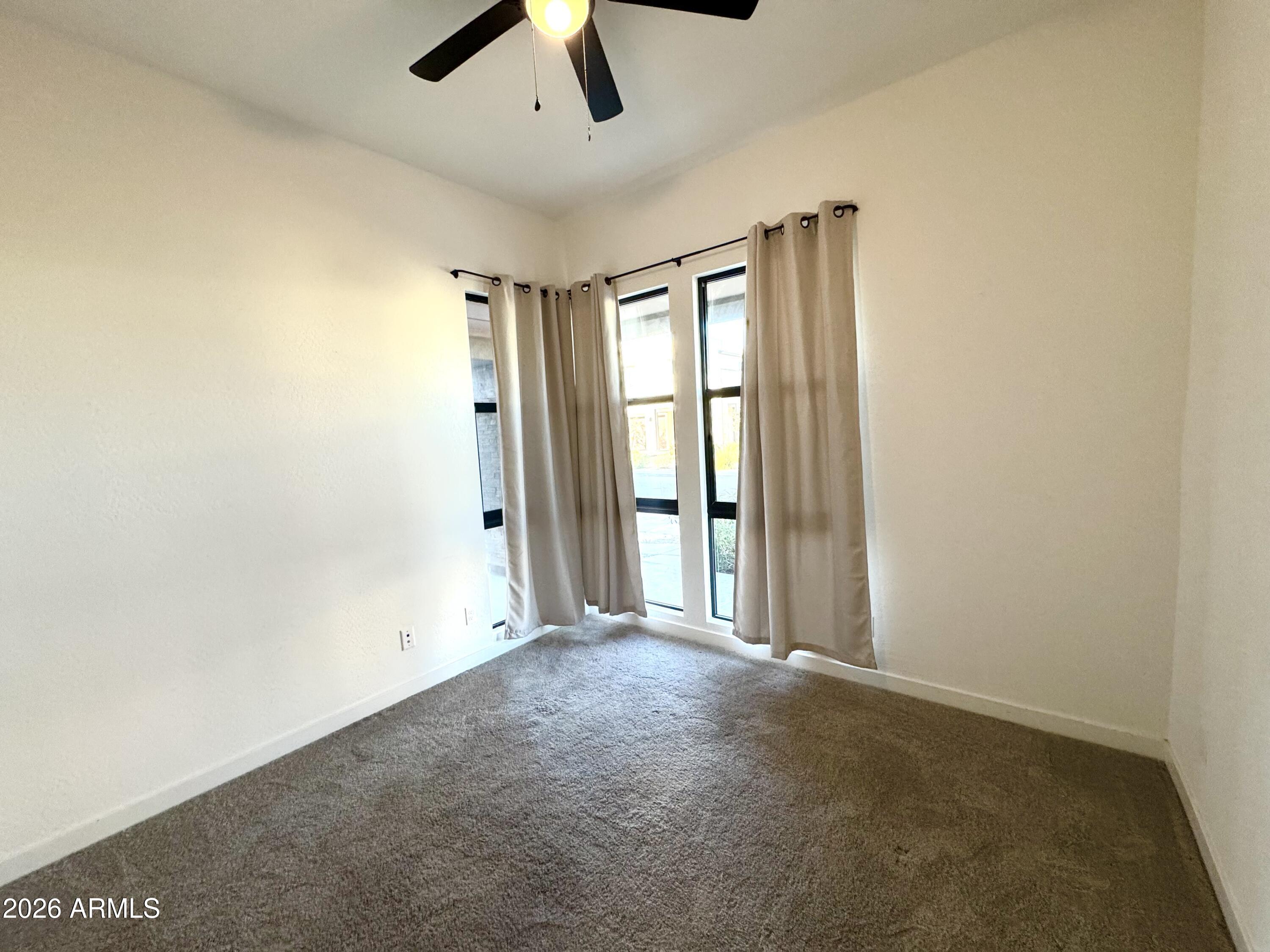 821 East Monte Way Phoenix, AZ 85042 - Photo 12 of 37 IMG_4744