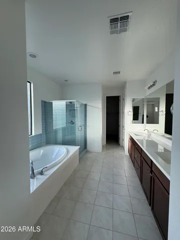 $3,800 | 821 East Monte Way, Phoenix, AZ 85042