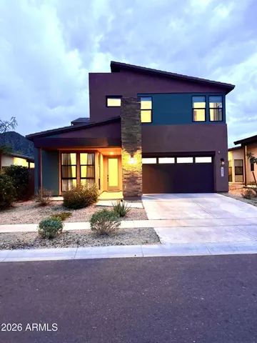 $3,800 | 821 East Monte Way, Phoenix, AZ 85042