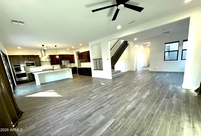 $3,800 | 821 East Monte Way, Phoenix, AZ 85042