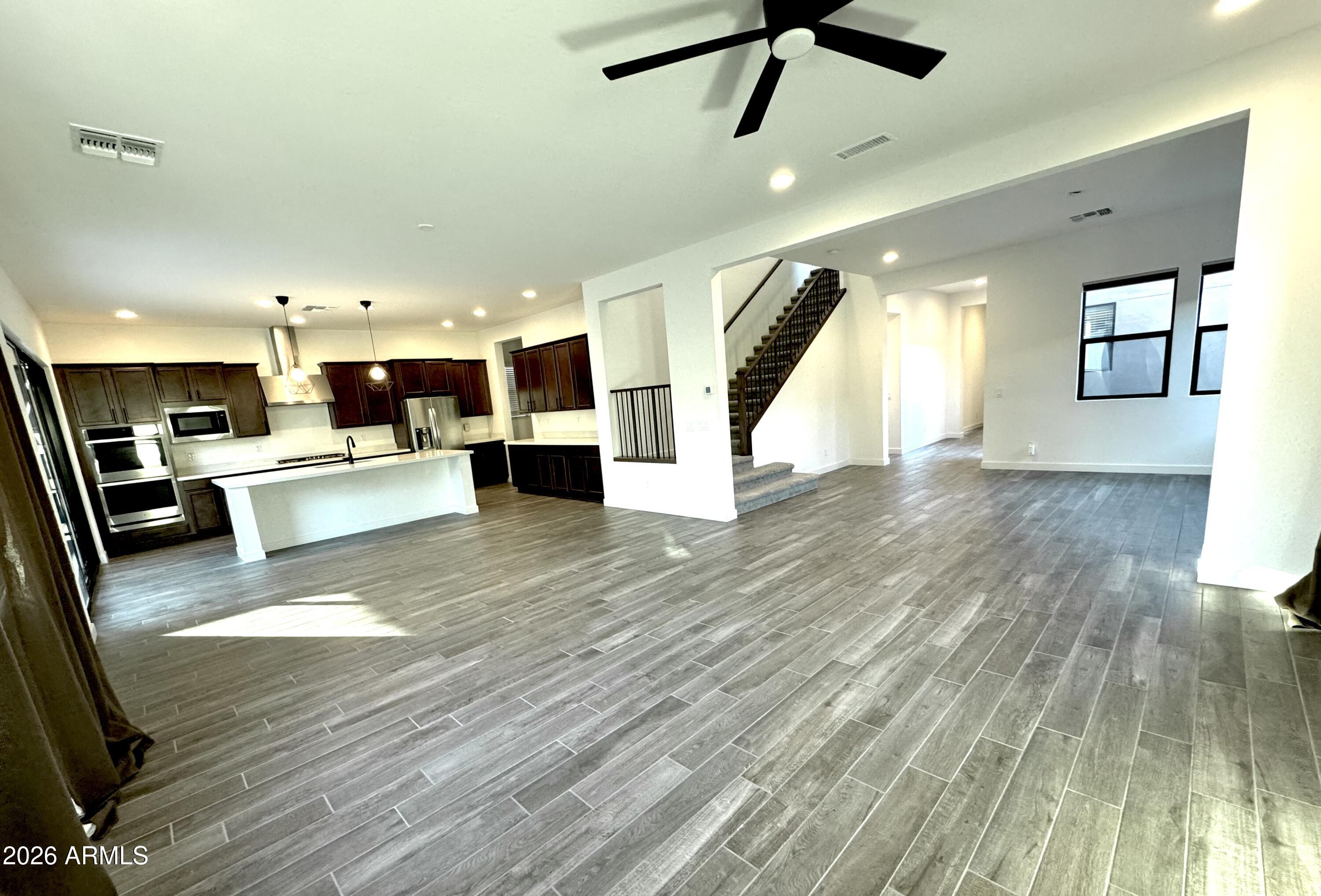 821 East Monte Way Phoenix, AZ 85042 - Photo 8 of 37 IMG_4742