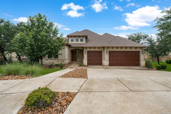 $750,000 | 109 El Cielo, Boerne, TX 78006