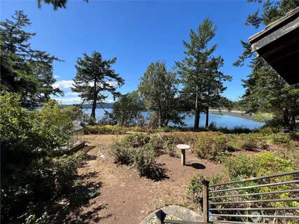 $2,459,900 | 90 Montgomery Lane, Orcas Island, WA 98245