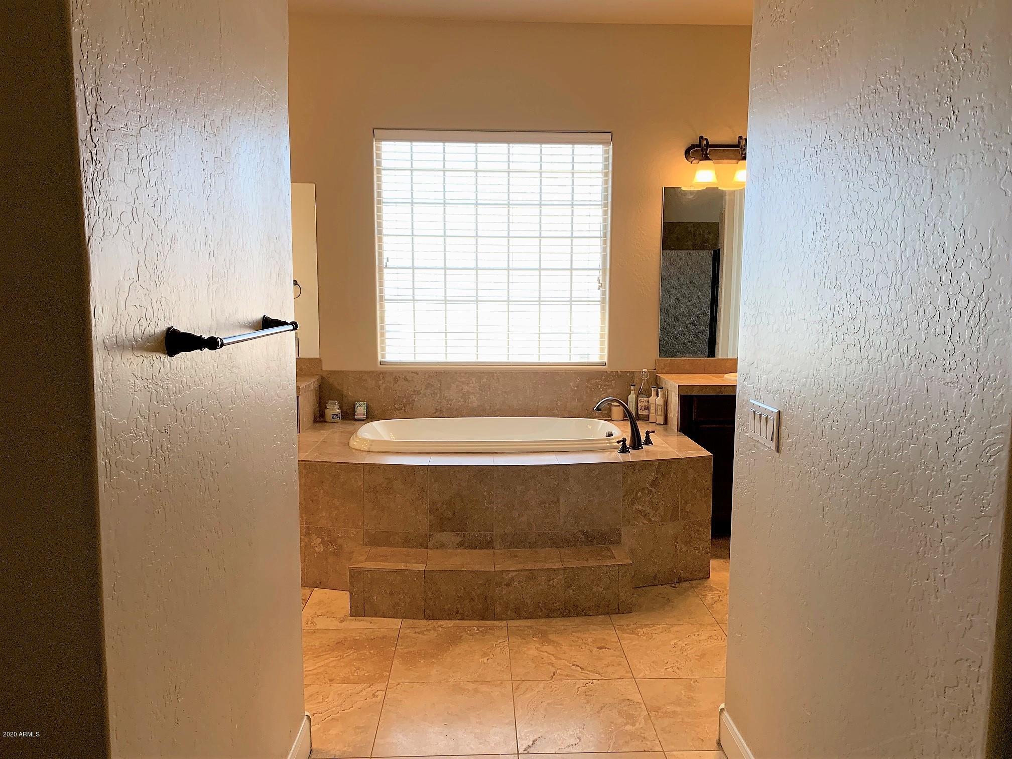 7009 West Fremont Road Laveen, AZ 85339 - Photo 23 of 64 Master Bath Entrance