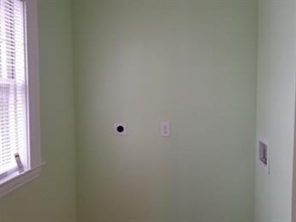 98-100 Colby Road Quincy, MA 02171 - Photo 8 of 13 Gallery Image 8