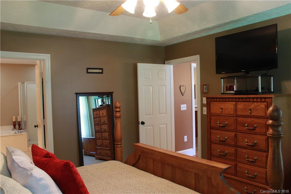 2267 Stallings Road Harrisburg, NC 28075 - Photo 15 of 33 Gallery Image 15