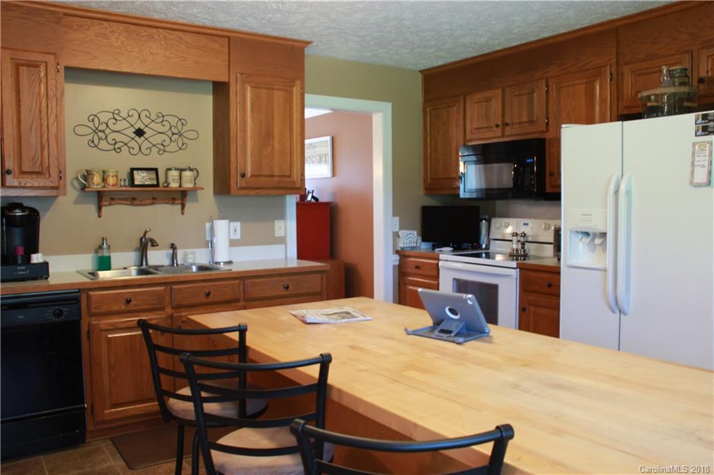 2267 Stallings Road Harrisburg, NC 28075 - Photo 18 of 33 Gallery Image 18