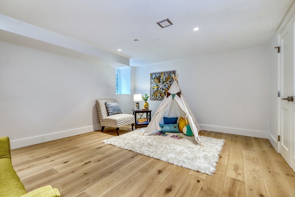 47 Bay State Road, Unit 2 Cambridge, MA 02138 - Photo 10 of 24 Gallery Image 10