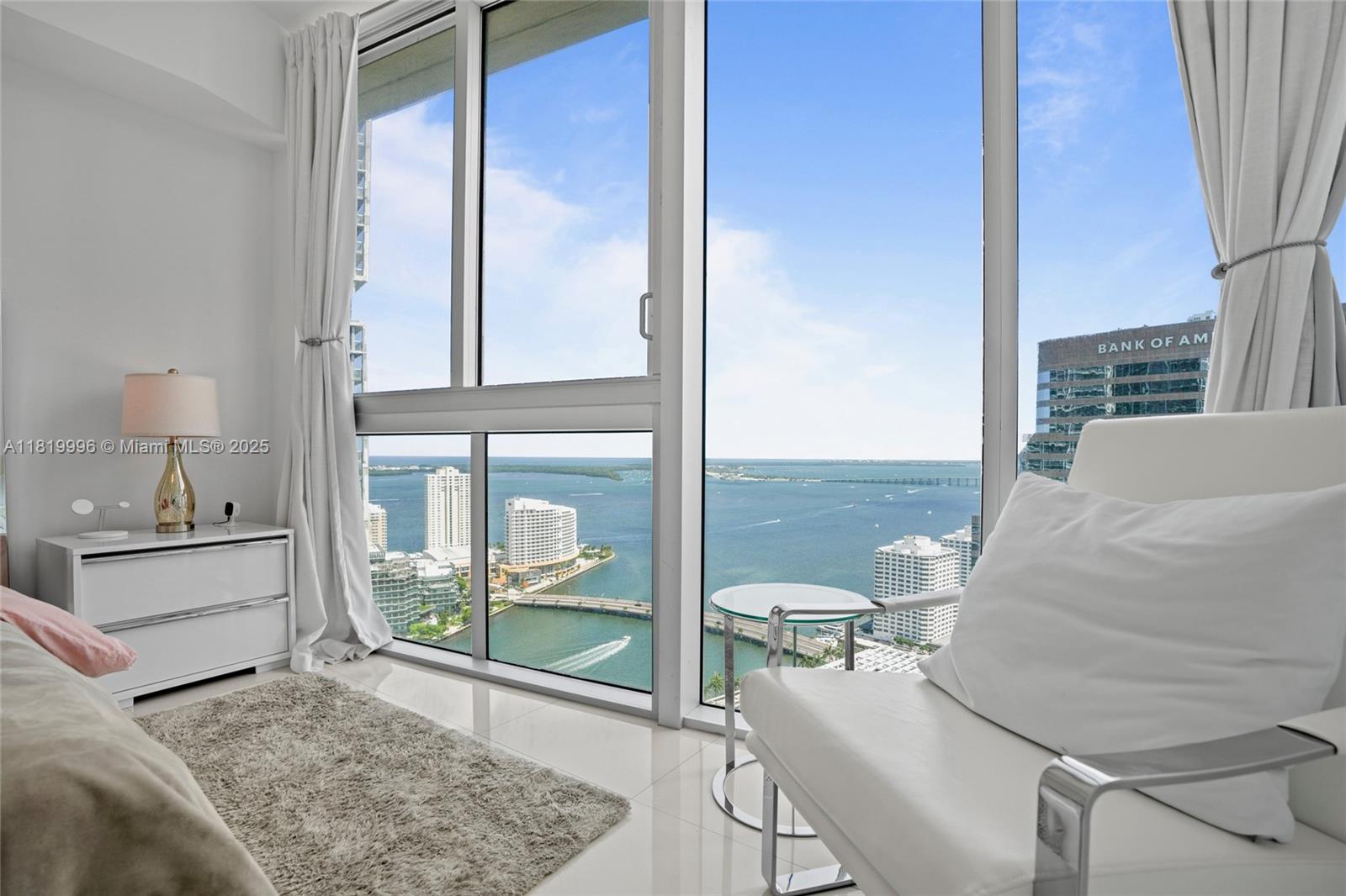 485 Brickell Avenue, Unit 3608 Miami, FL 33131 - Photo 21 of 43 a living room with furniture