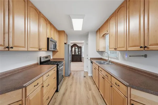 $2,999 | 638 Oberlochen Way, Douglasville, GA 30134