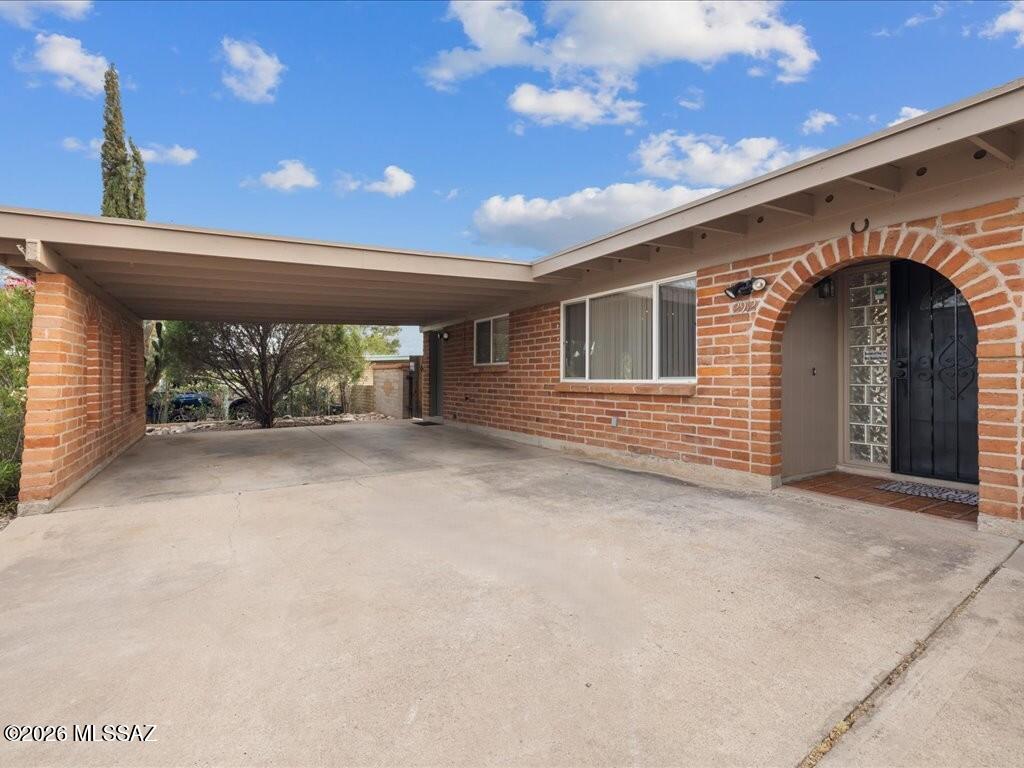 2912 South Rocene Place Tucson, AZ 85730 - Photo 2 of 31 Gallery Image 2