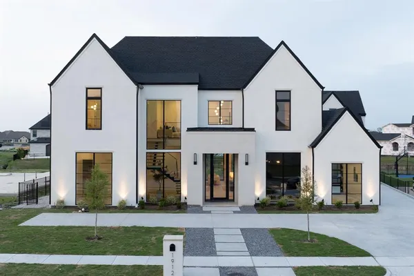 $2,000,000 | 1912 Noe Boulevard, Heath, TX 75126