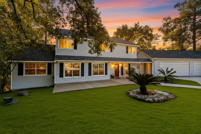 $719,200 | 123 Palisade Circle, Huntsville, TX 77320