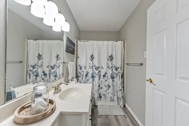 $719,200 | 123 Palisade Circle, Huntsville, TX 77320