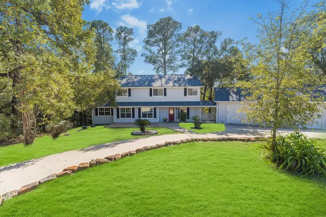 $719,200 | 123 Palisade Circle, Huntsville, TX 77320