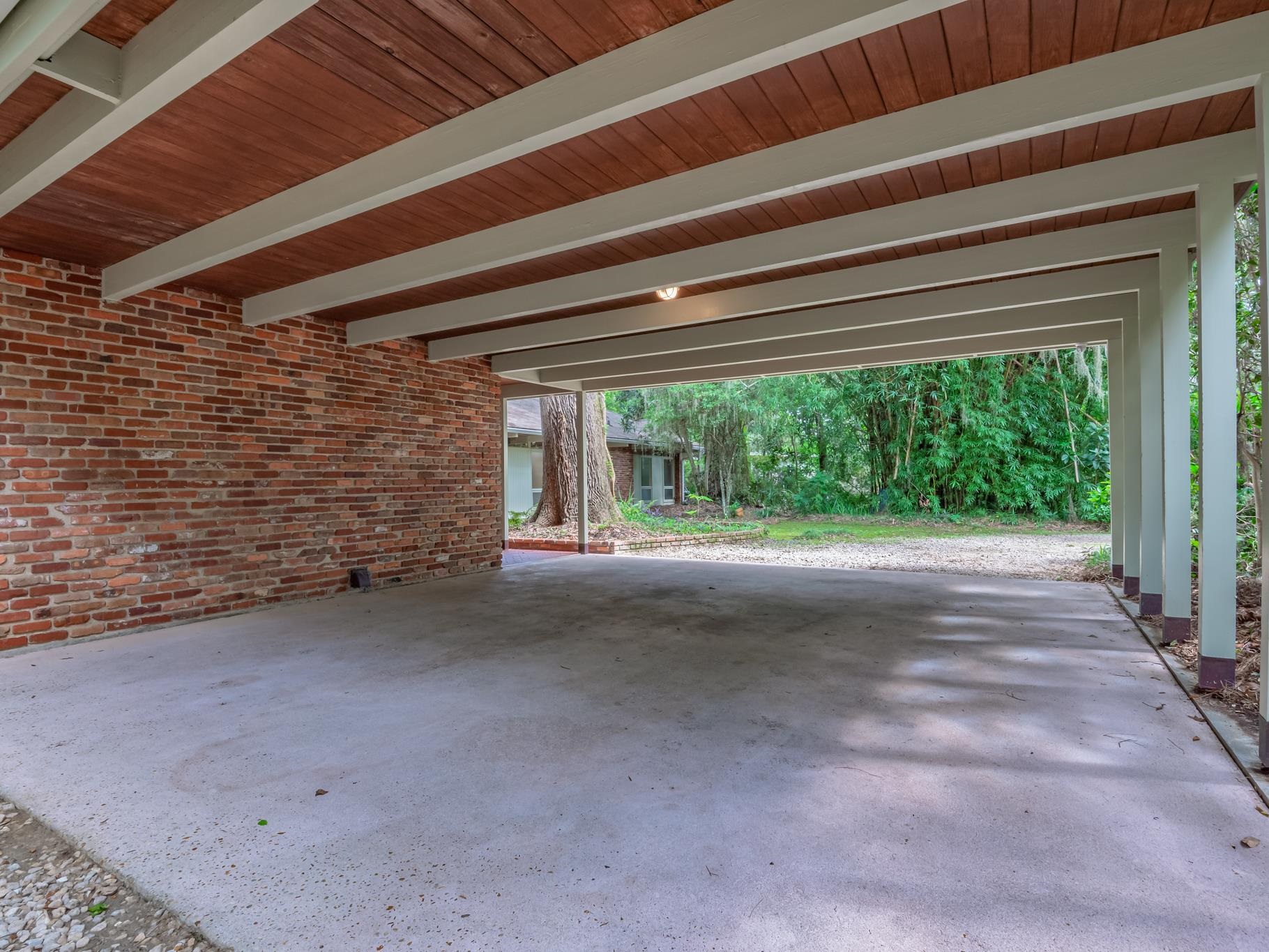 710 Waverly Road Tallahassee, FL 32312 - Photo 4 of 50