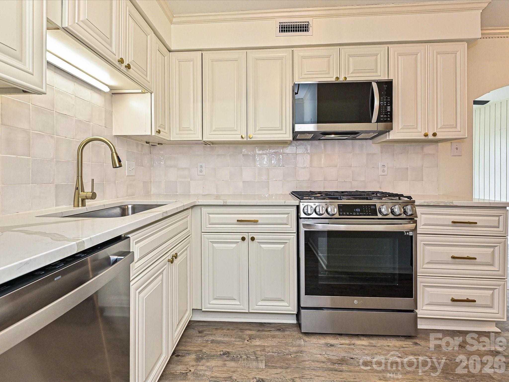 3520 Colony Road, Unit G Charlotte, NC 28211 - Photo 20 of 33 Gallery Image 20