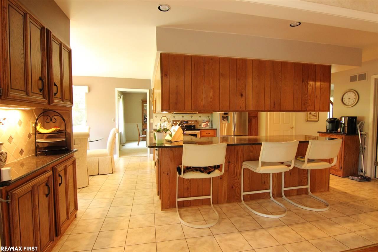 710 Lion Street Rochester Hills, MI 48307 - Photo 23 of 41