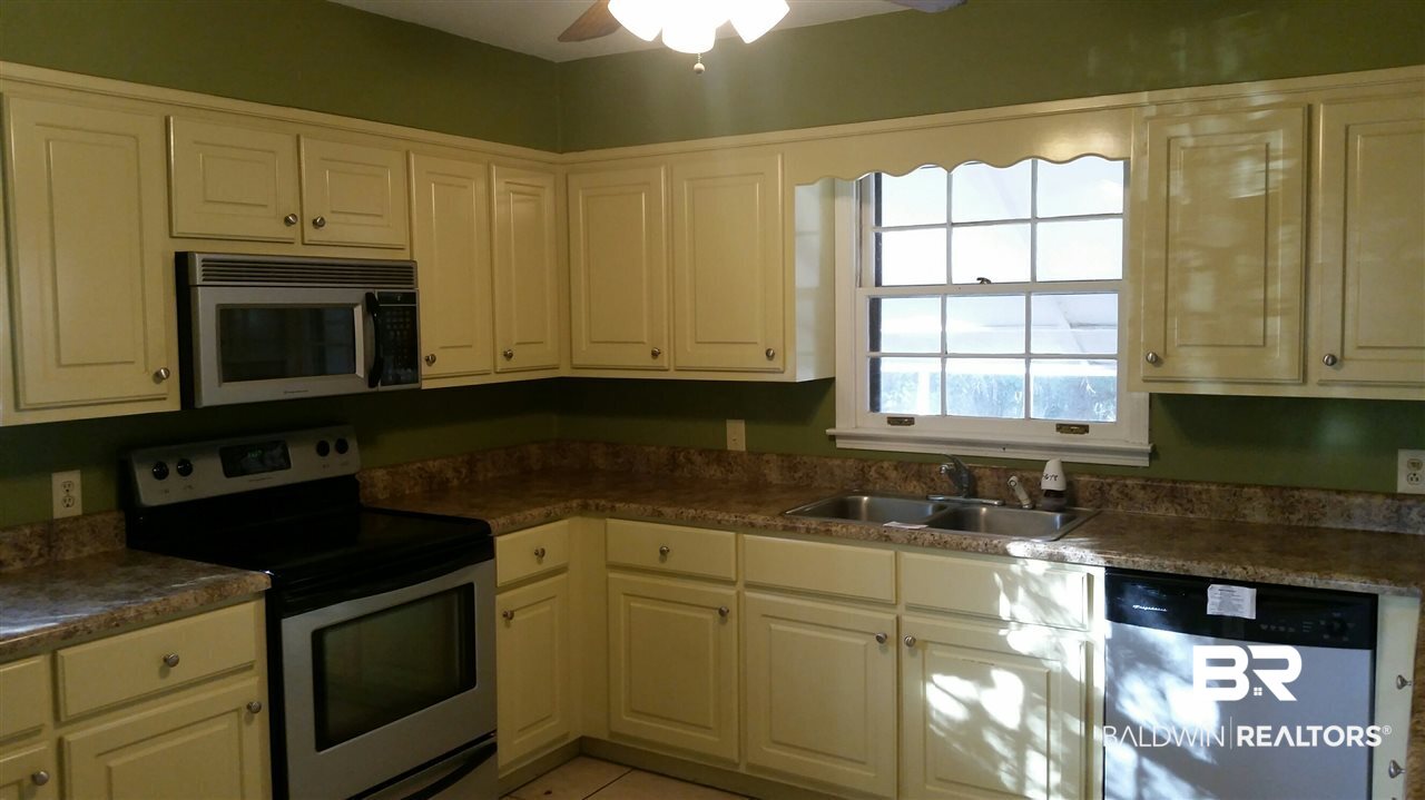 127 Pineridge Road Daphne, AL 36526 - Photo 5 of 14