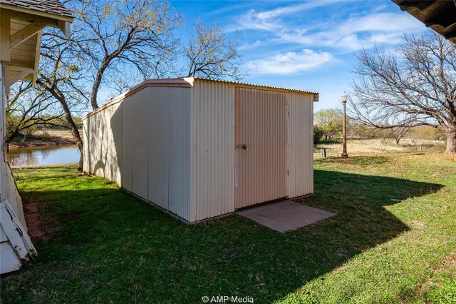 $229,900 | 206 Spoon Drive, Stamford, TX 79553