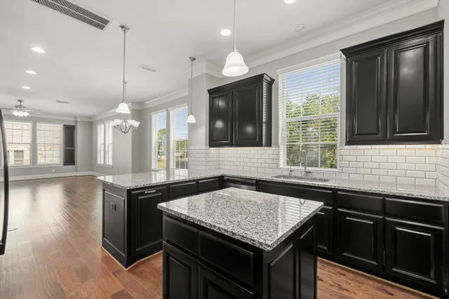 $3,300 | 6703 Highclere Manor Lane, Houston, TX 77055