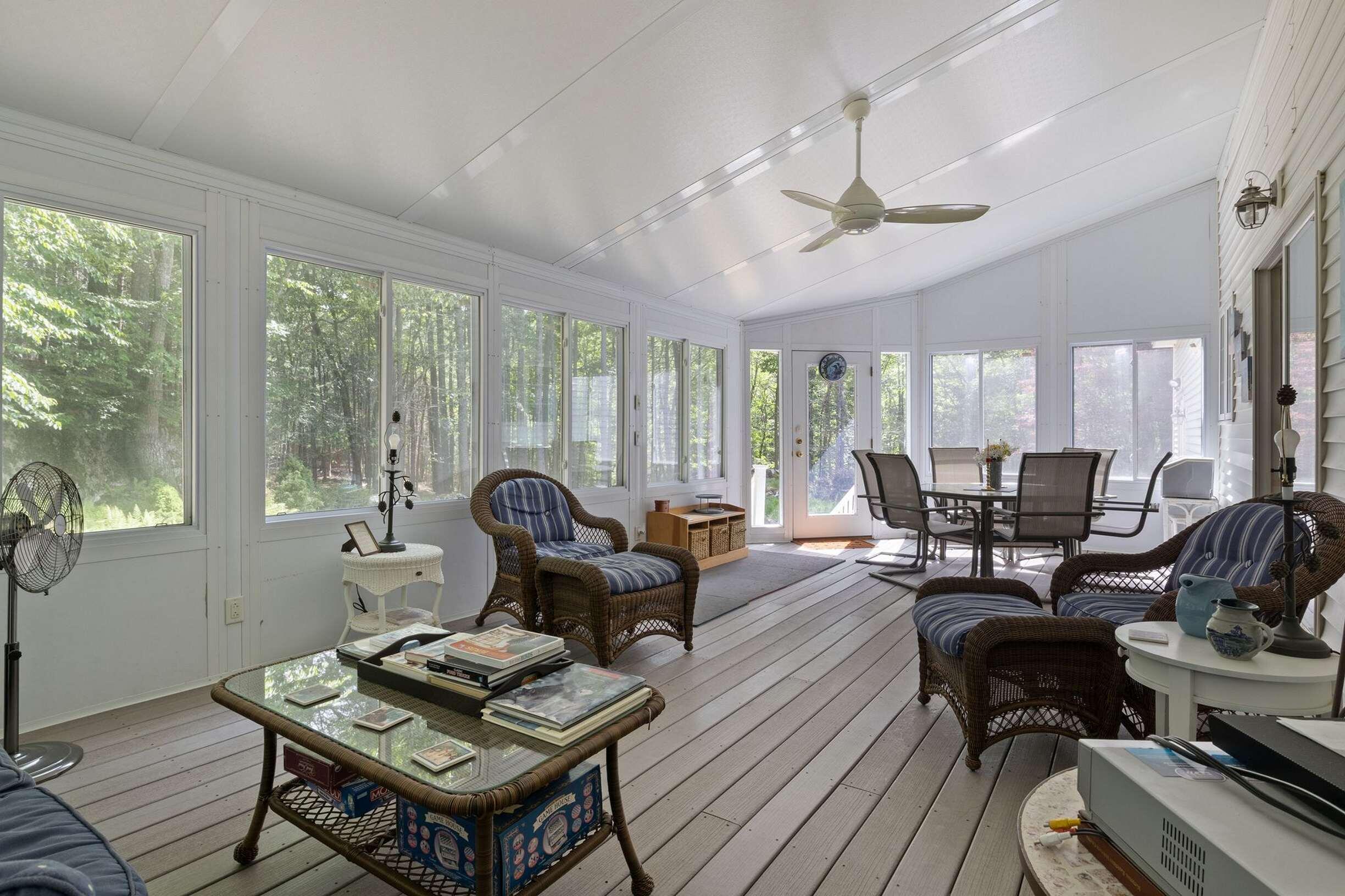 21 North Village Road York, ME 03902 - Photo 4 of 35 Sunroom