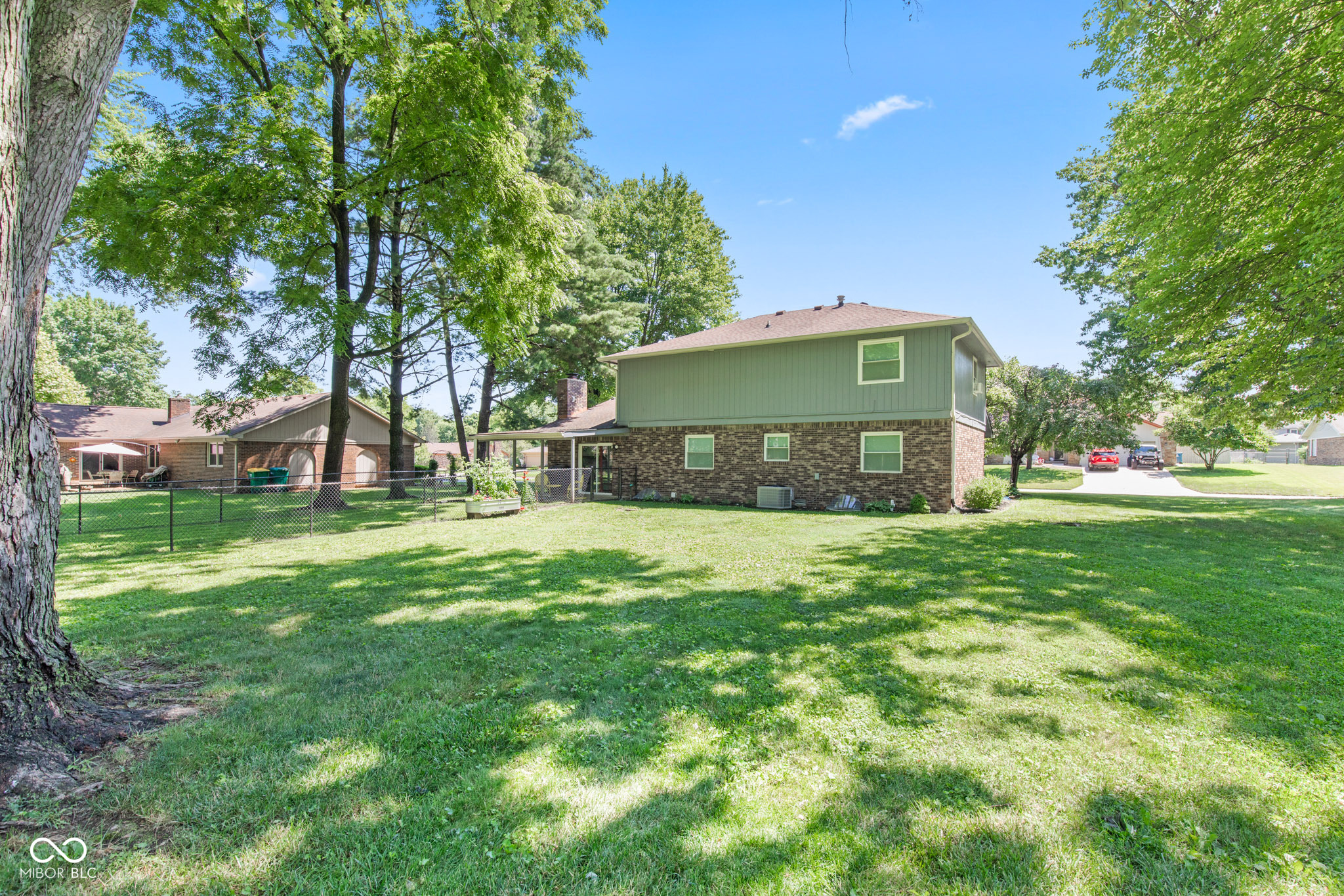 296 Summit Ridge Drive Greenwood, IN 46142 - Photo 6 of 62 Gallery Image 6