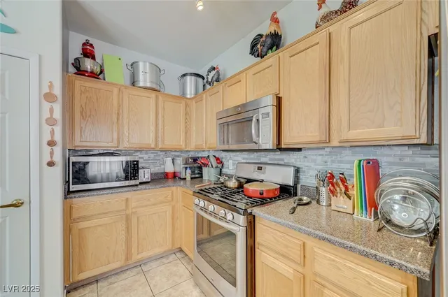 $289,900 | 6312 Snap Ridge Street, Unit 102, North Las Vegas, NV 89081