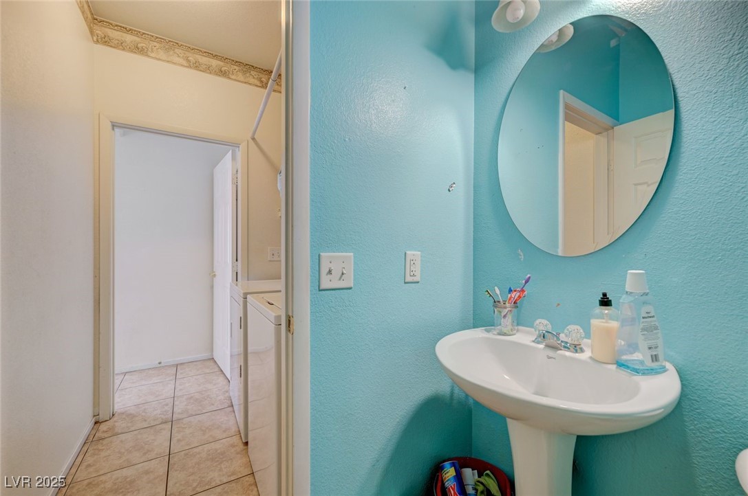 6312 Snap Ridge Street, Unit 102 North Las Vegas, NV 89081 - Photo 28 of 40