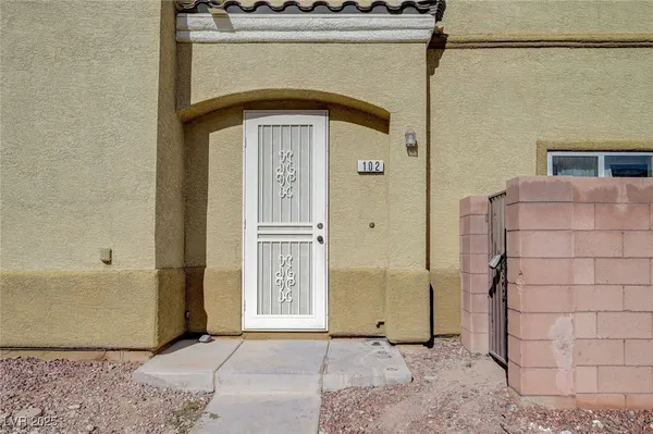 $265,000 | 6312 Snap Ridge Street, Unit 102, North Las Vegas, NV 89081