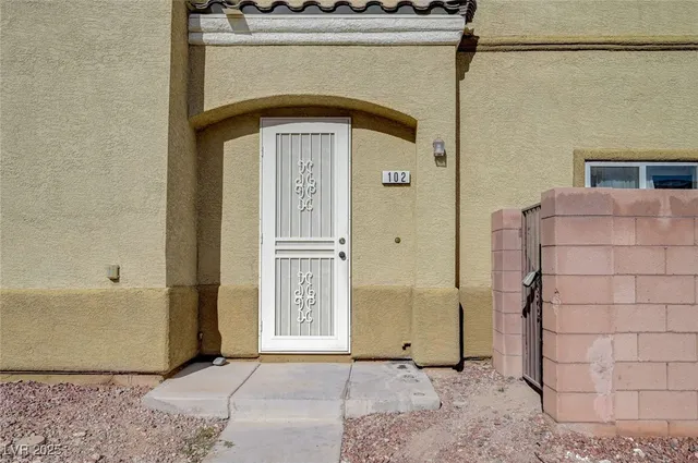 $289,900 | 6312 Snap Ridge Street, Unit 102, North Las Vegas, NV 89081