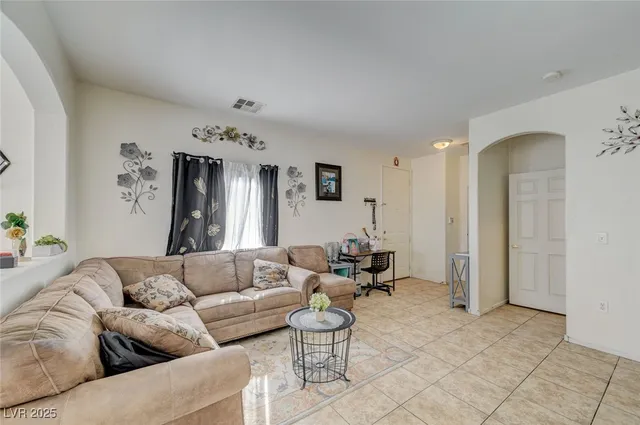 $289,900 | 6312 Snap Ridge Street, Unit 102, North Las Vegas, NV 89081