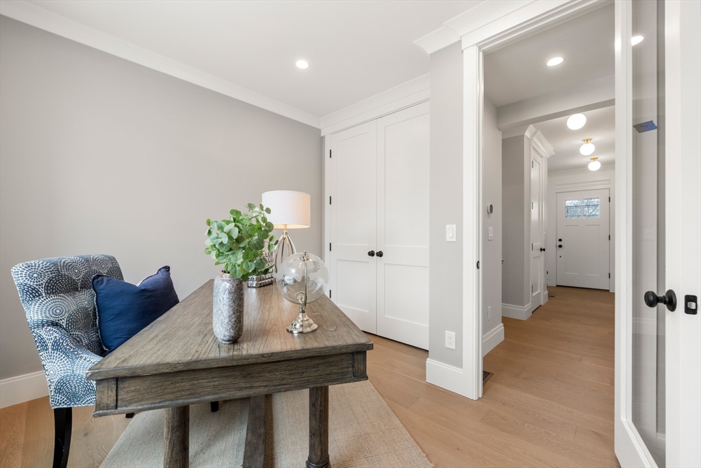 237 California Street Newton, MA 02458 - Photo 15 of 41