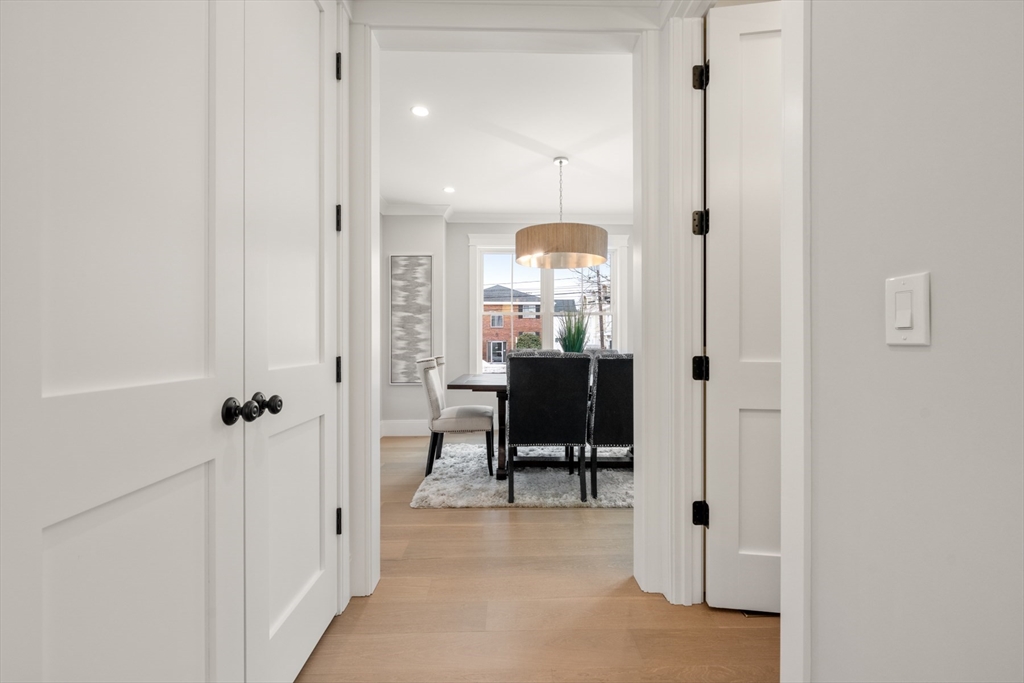 237 California Street Newton, MA 02458 - Photo 6 of 41