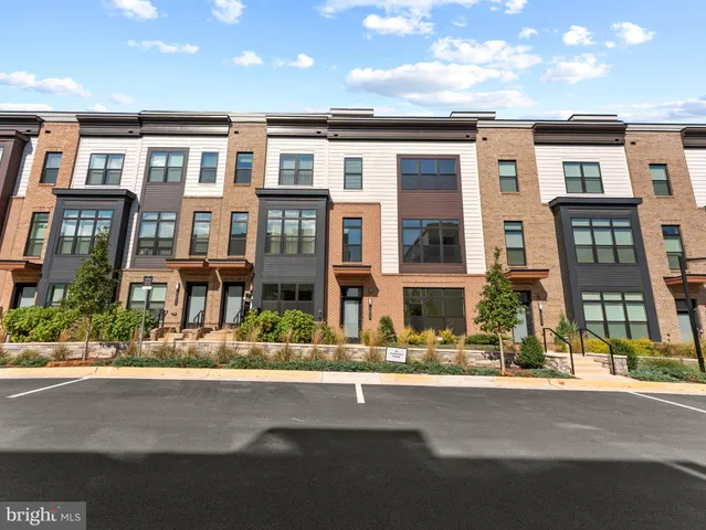 $8,500 | 2015 Tysons Ridgeline Road, Falls Church, VA 22043