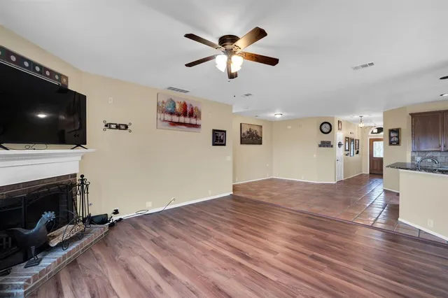 a view of a hallway with closet