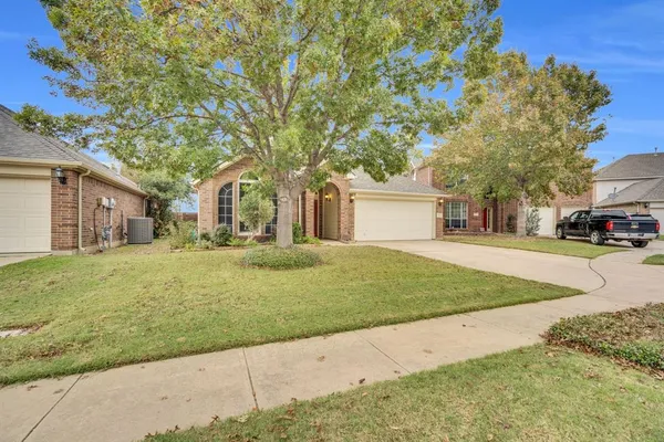 $340,000 | 10620 Donnis Drive, Fort Worth, TX 76244