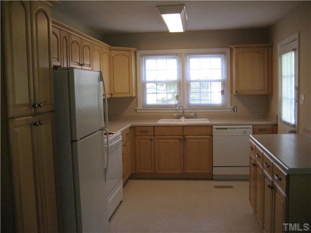 410 Ranch Farm Road Raleigh, NC 27603 - Photo 8 of 12