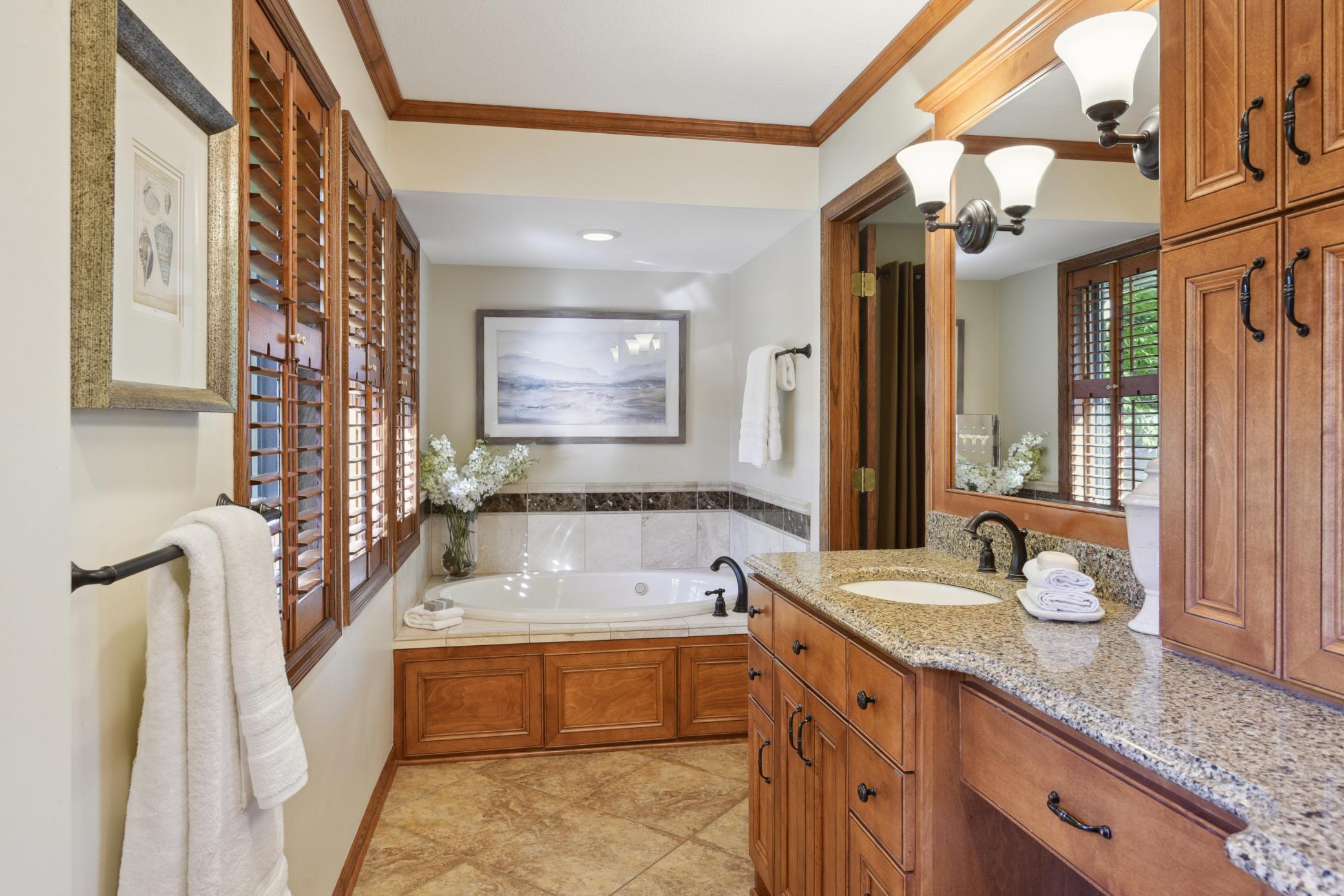 2500 Crescent Ridge Road Minnetonka, MN 55305 - Photo 40 of 73 Gallery Image 40