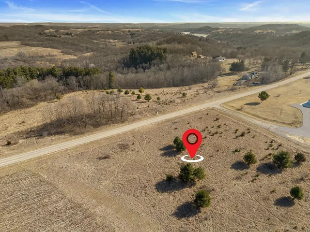 $11,500 | L1076-hunt Club L1076-hunt Club, La Valle, WI 53941