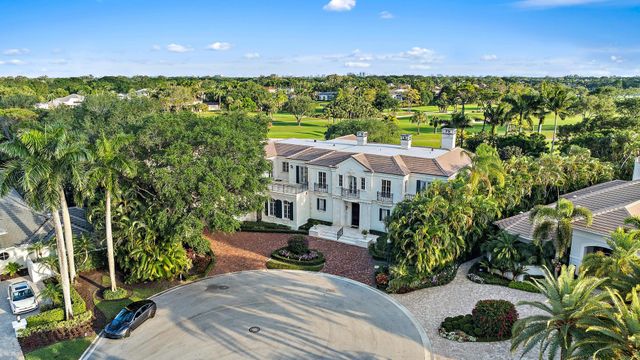a view of an outdoor space with city view